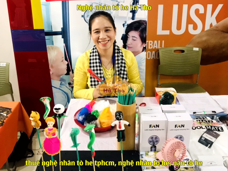 Nghệ nhân tò he Hà Tho