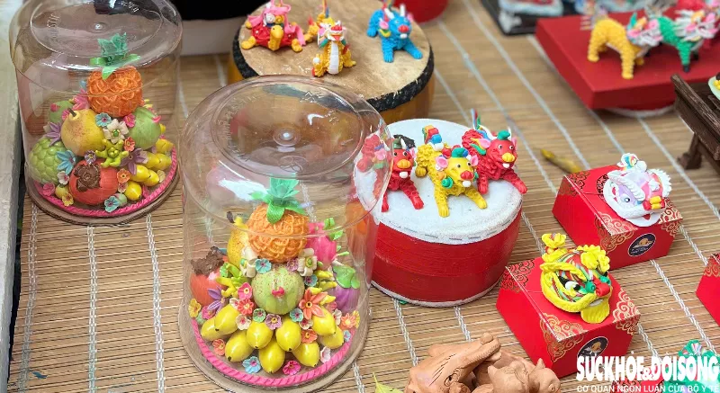 Bộ tò he mâm ngũ quả được nặn 1 cách tinh xảo có giá lên tới 500.000 đồng