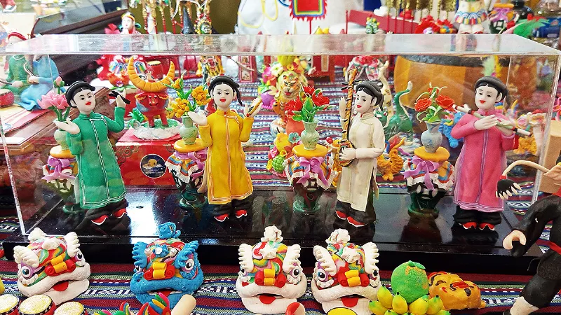 Nhiều loại hình di sản văn hóa được tái hiện bởi nghệ nhân tò he trẻ Đặng Văn Hậu