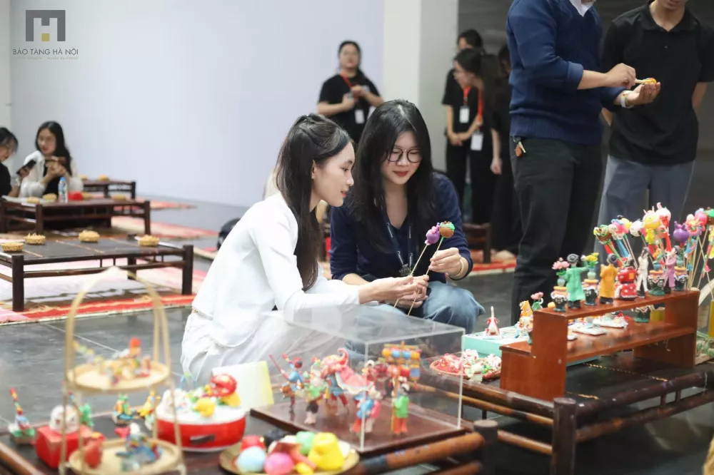 Workshop mang lại ý nghĩa sâu sắc trong việc bảo tồn nghệ thuật tò he và là cầu nối giúp các bạn trẻ hiểu rõ hơn về giá trị truyền thống